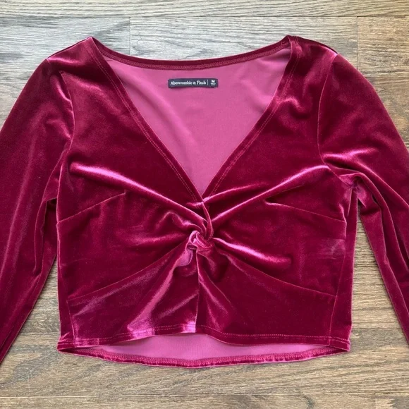 Abercrombie & Fitch Velvet Twist Crop Top Long Sleeve • size Medium - Picture 2 of 5